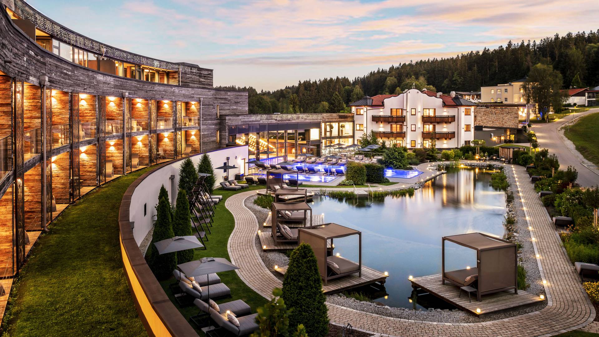 LEADING SPA RESORTS
