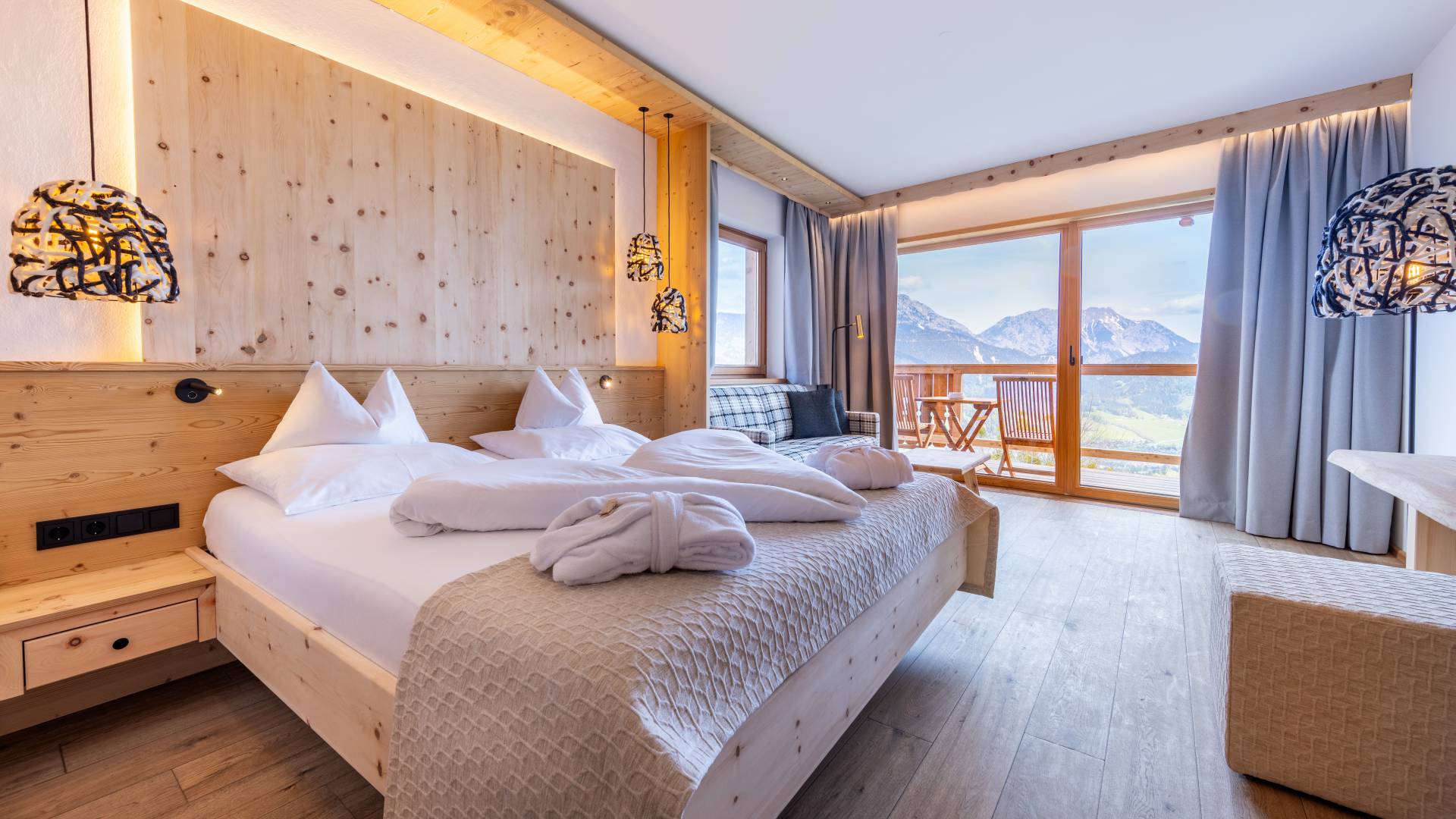 LEADING SPA RESORTS