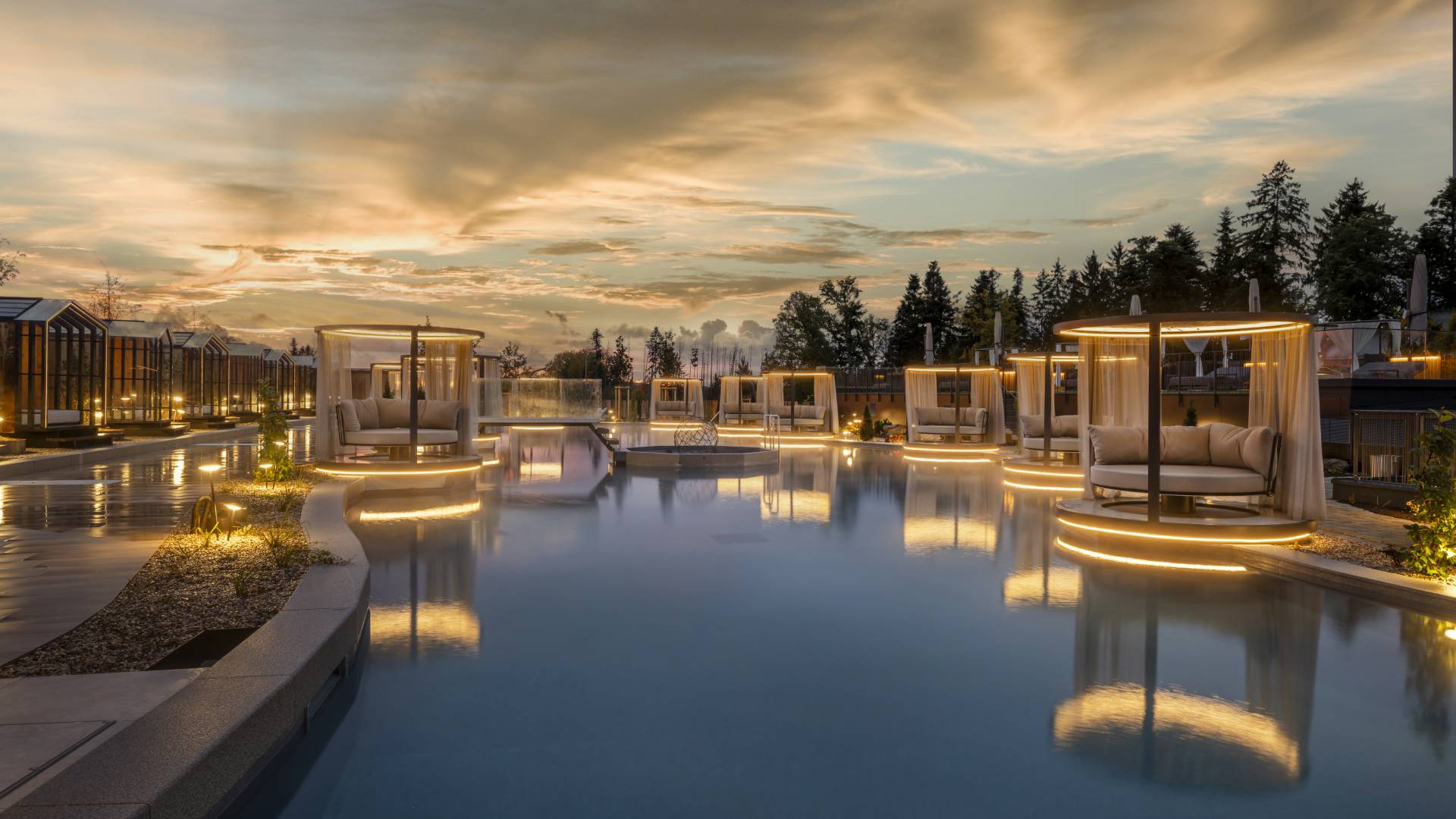LEADING SPA RESORTS
