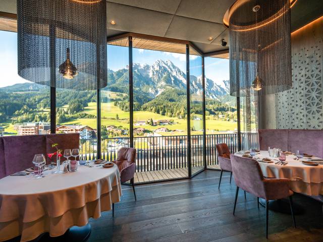 Restaurant mit traumhaften Bergblick