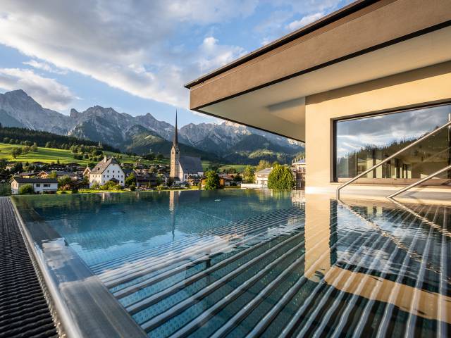Pool mit Ausblick