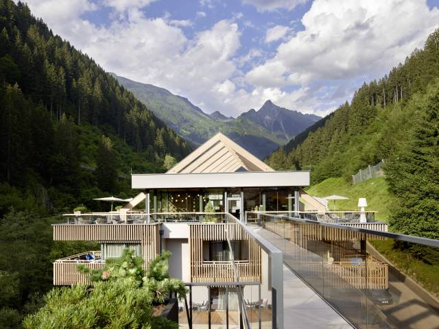 Neun Wellnesshotels für Ihren Frühlingsurlaub - Hotel ZillergrundRock - Leading Spa Resorts