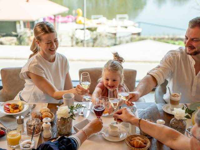 Sommer-Wellness mit der Familie im Romantischen Winkel – RoLigio® & Wellness Resort in Niedersachsen - 