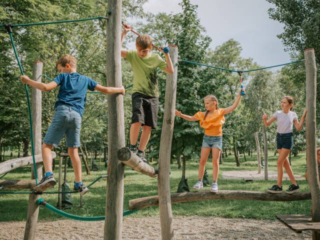 Sommer-Wellness mit der Familie im Scheiblhofer THE RESORT im Burgenland - 