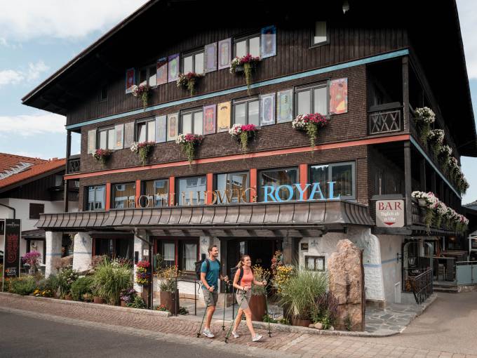 Sommer Wellnessurlaub im Allgäu: Erholung im Alpin & Wellness Resort Ludwig Royal Thumbnail