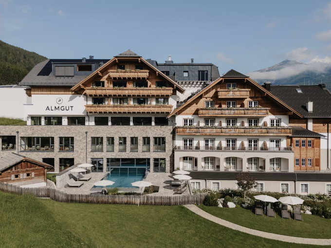 Bergsommer im Lungau: Wo Wanderglück auf Wellness trifft Thumbnail