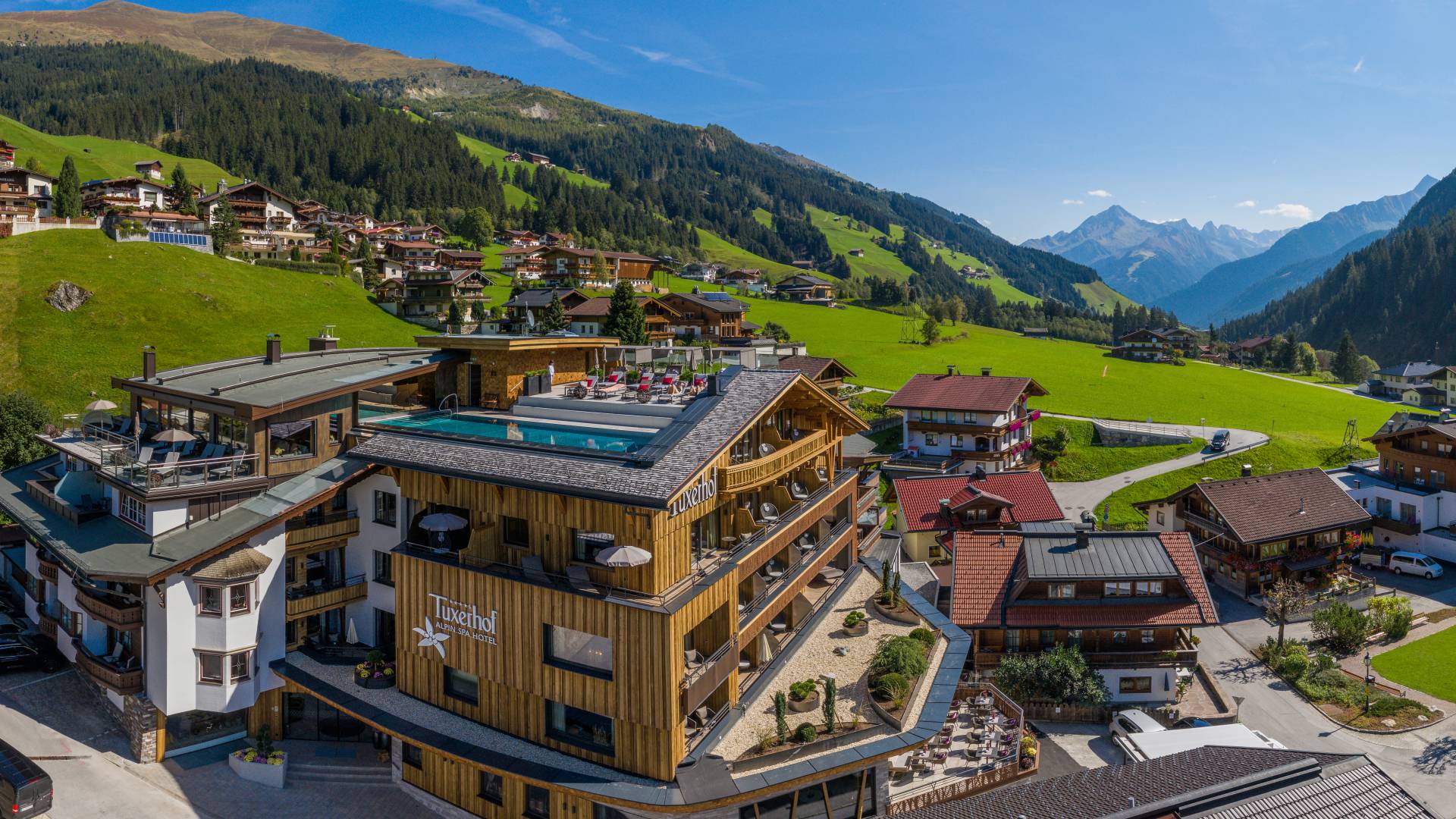 Hotel in Tux in Tirol Österreich Sommer