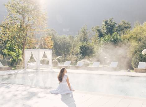 Find yourself. In the middle of the Alpine mountain landscape! symbolic picture