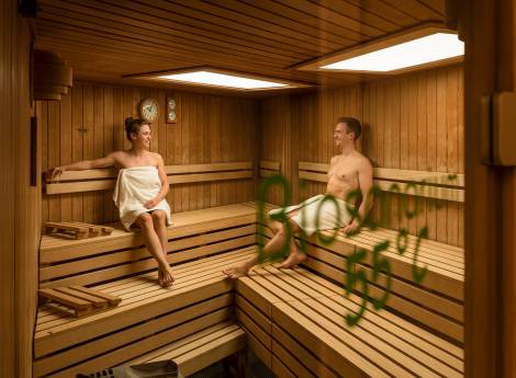 Wellnessurlaub mit Kind  - Geht nicht? Geht doch! Symbolfoto