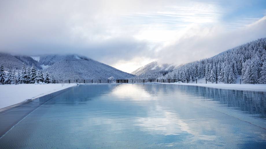 Alpine wellness redefined: Expanded Alpine Spa symbolic picture