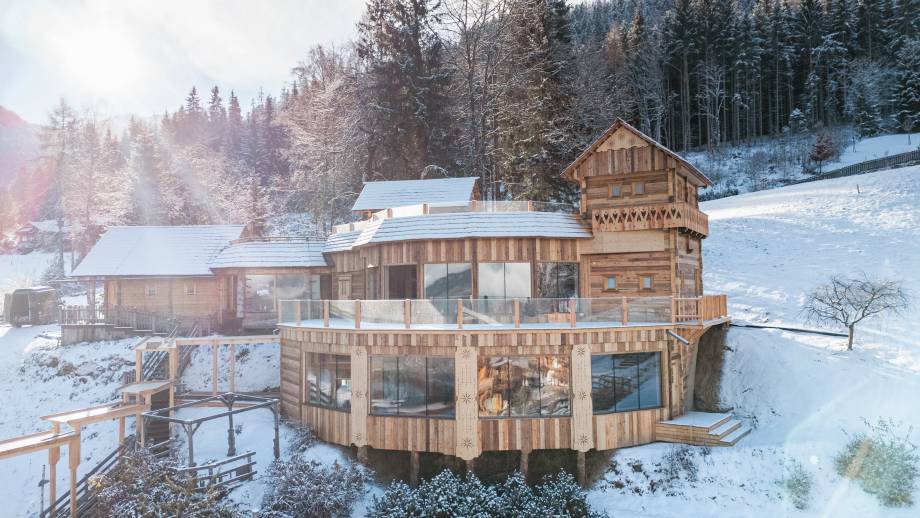 The nature and wellness hotel Höflehner opens a brand new yoga house symbolic picture